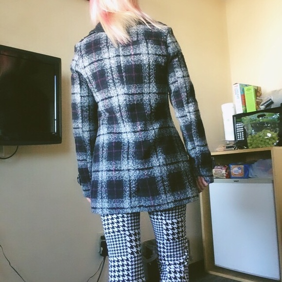 BKE wool plaid coat - Picture 3 of 8